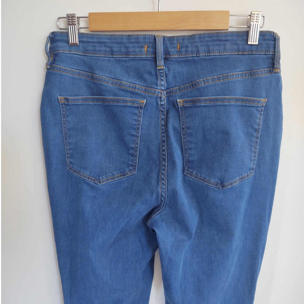 Free People Destroyed Long & Lean Jeggings  Size 31 - Picture 7 of 14